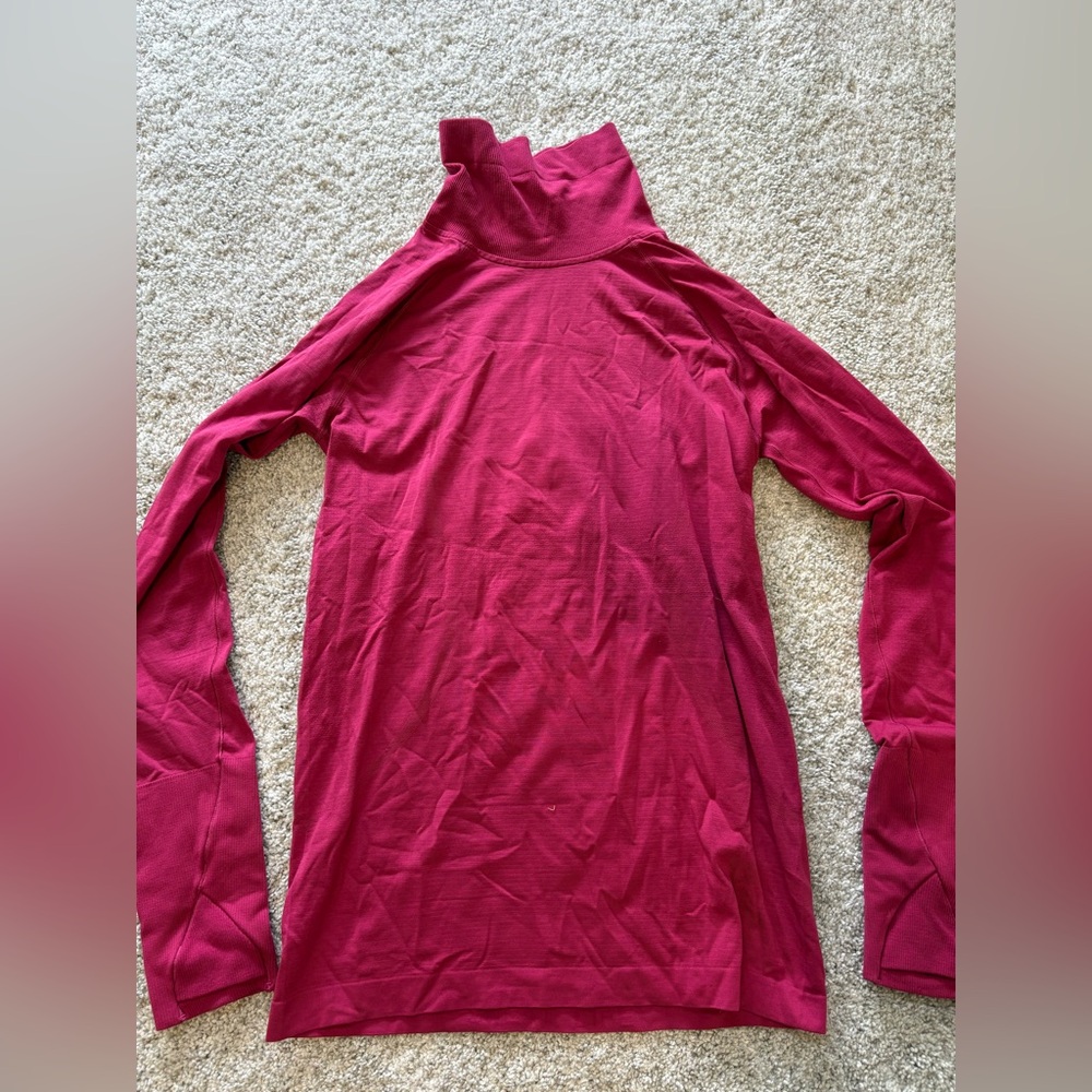 Lululemon athletica swiftly speed turtleneck